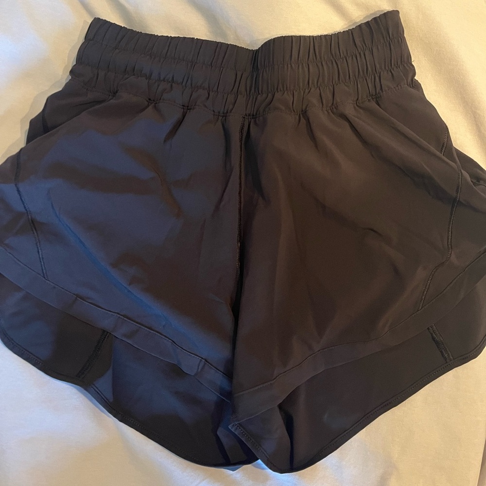 Lululemon Track That High Rise lined short 3”